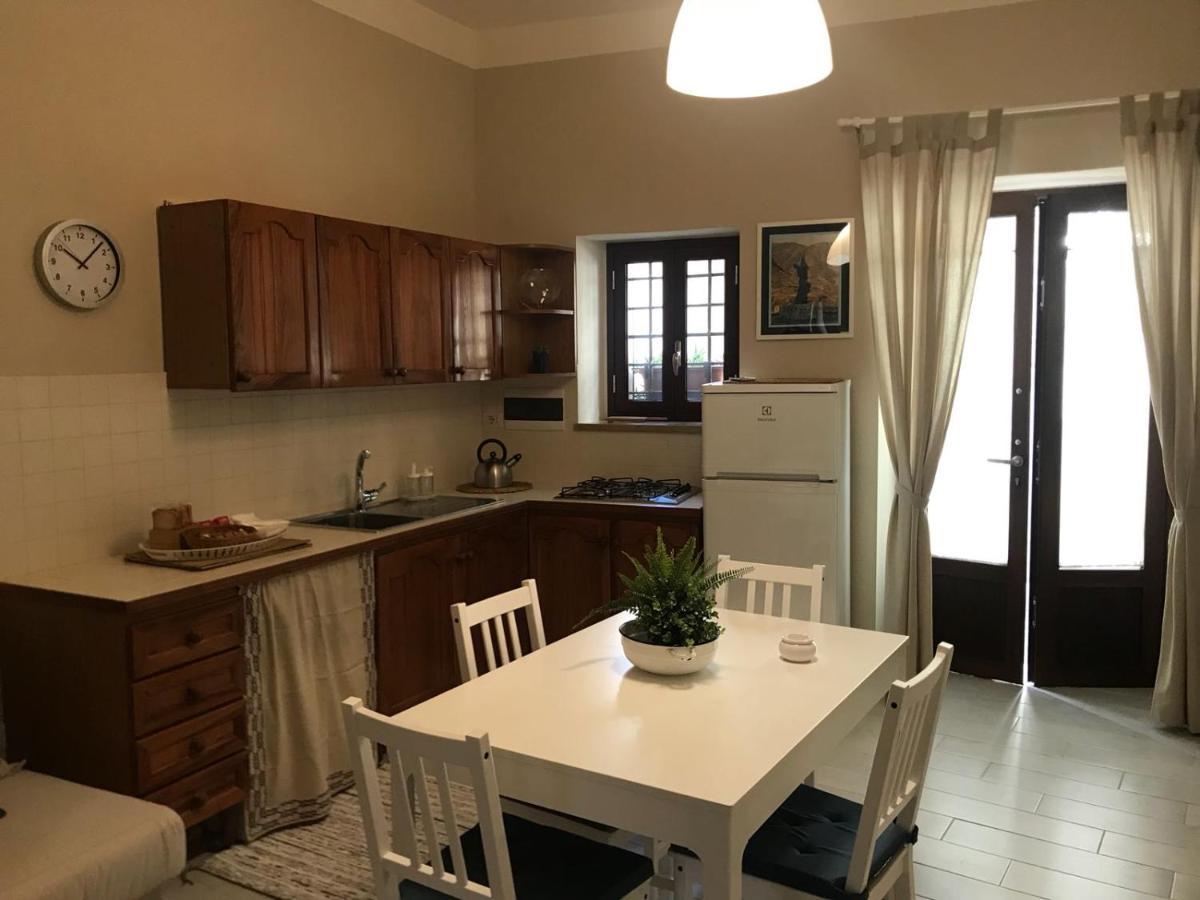 Bed and Breakfast Da Zio Toto Шилла Экстерьер фото
